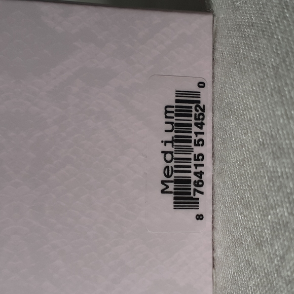 Mally (Medium) - Picture 5 of 5